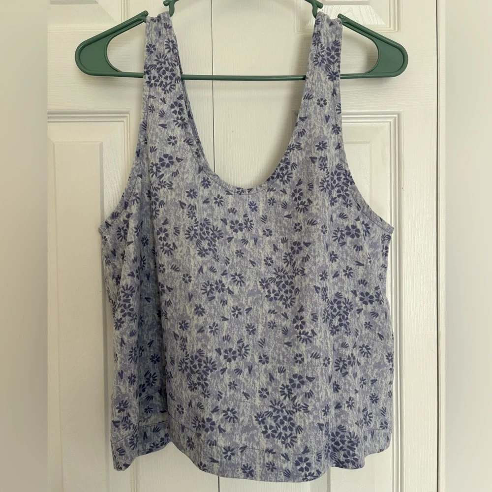 Patagonia Garden Island Tank Size Small *NWT* - Picture 2 of 2